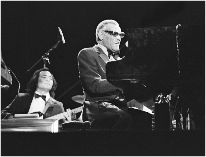 Charles_Ray_0318330.jpg