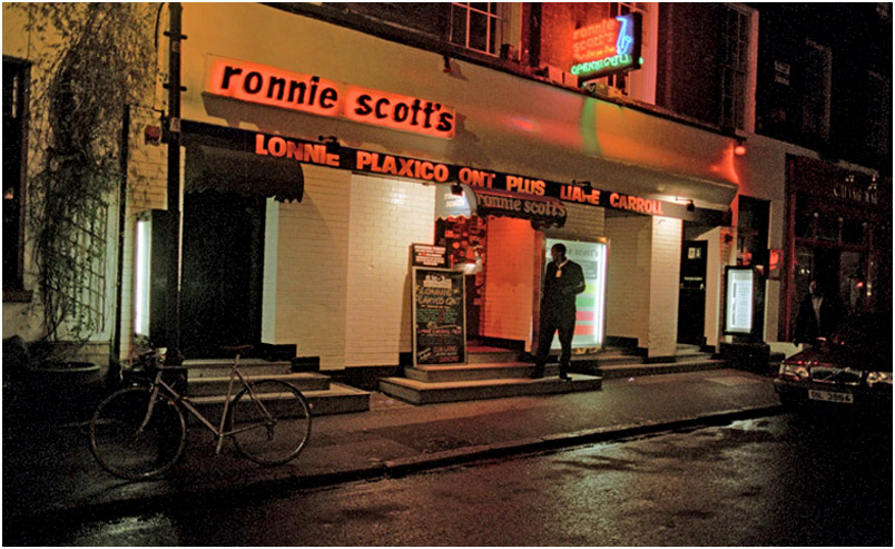 Ronnie_Scott's_Club_1310301.jpg
