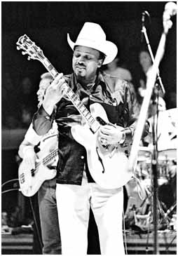 Rush_Otis_0427214.jpg